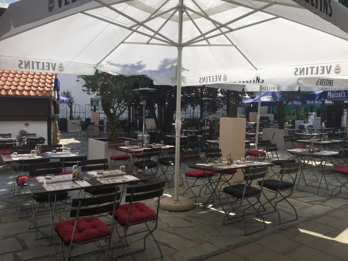 Hotel Kolossos Duesseldorf - Neuss Bagian luar foto