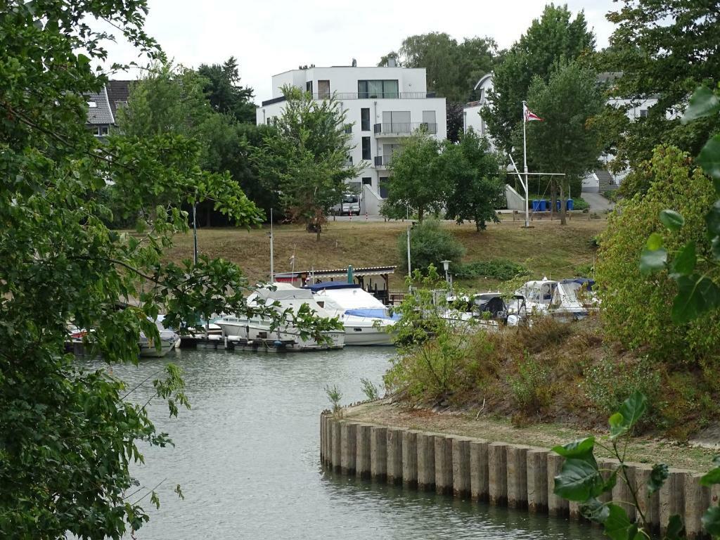 Hotel Kolossos Duesseldorf - Neuss Bagian luar foto